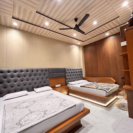 Pallav Guest House ウッジャイン エクステリア 写真