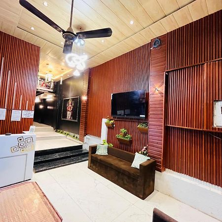 Pallav Guest House ウッジャイン エクステリア 写真