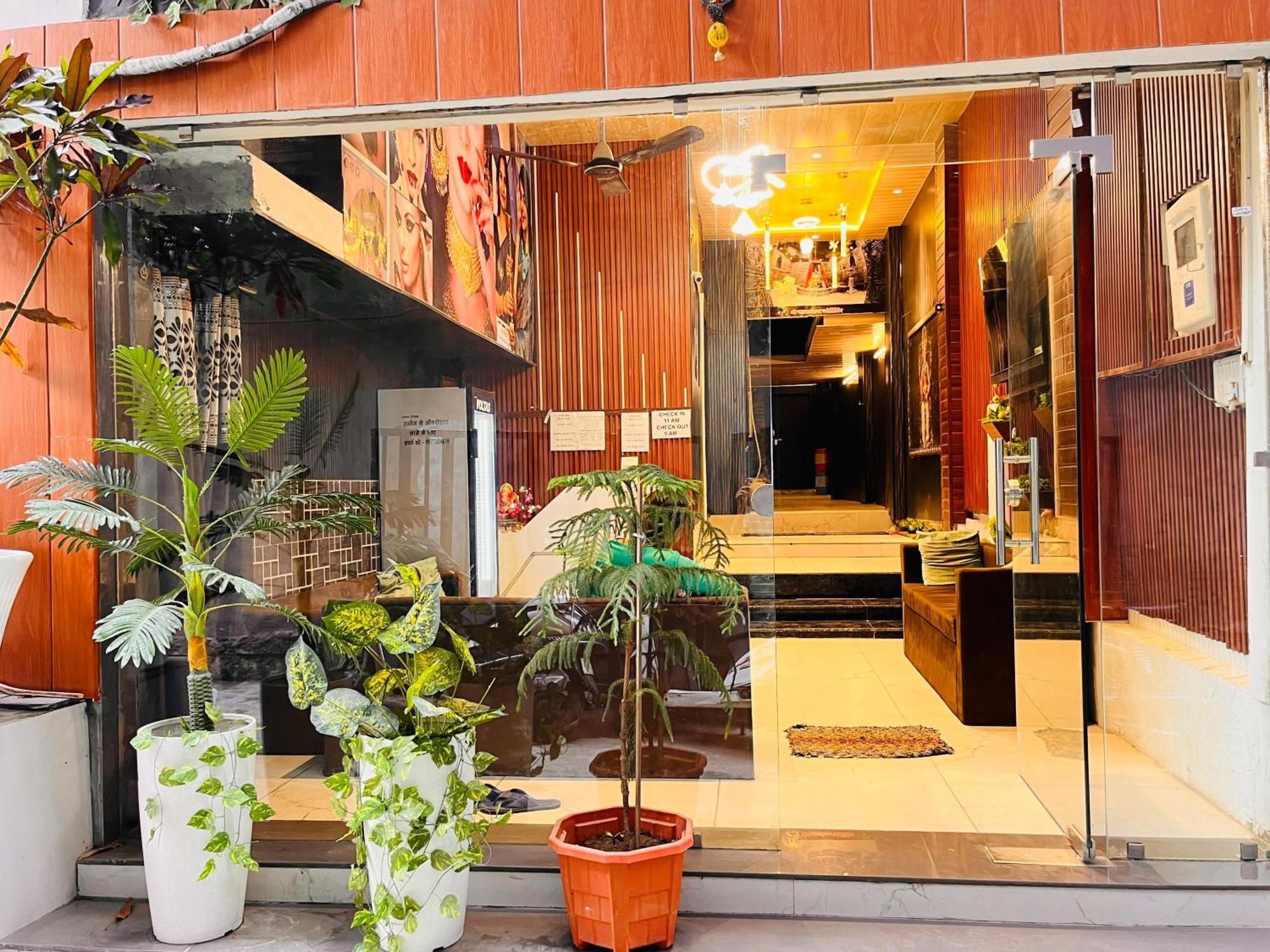 Pallav Guest House ウッジャイン エクステリア 写真
