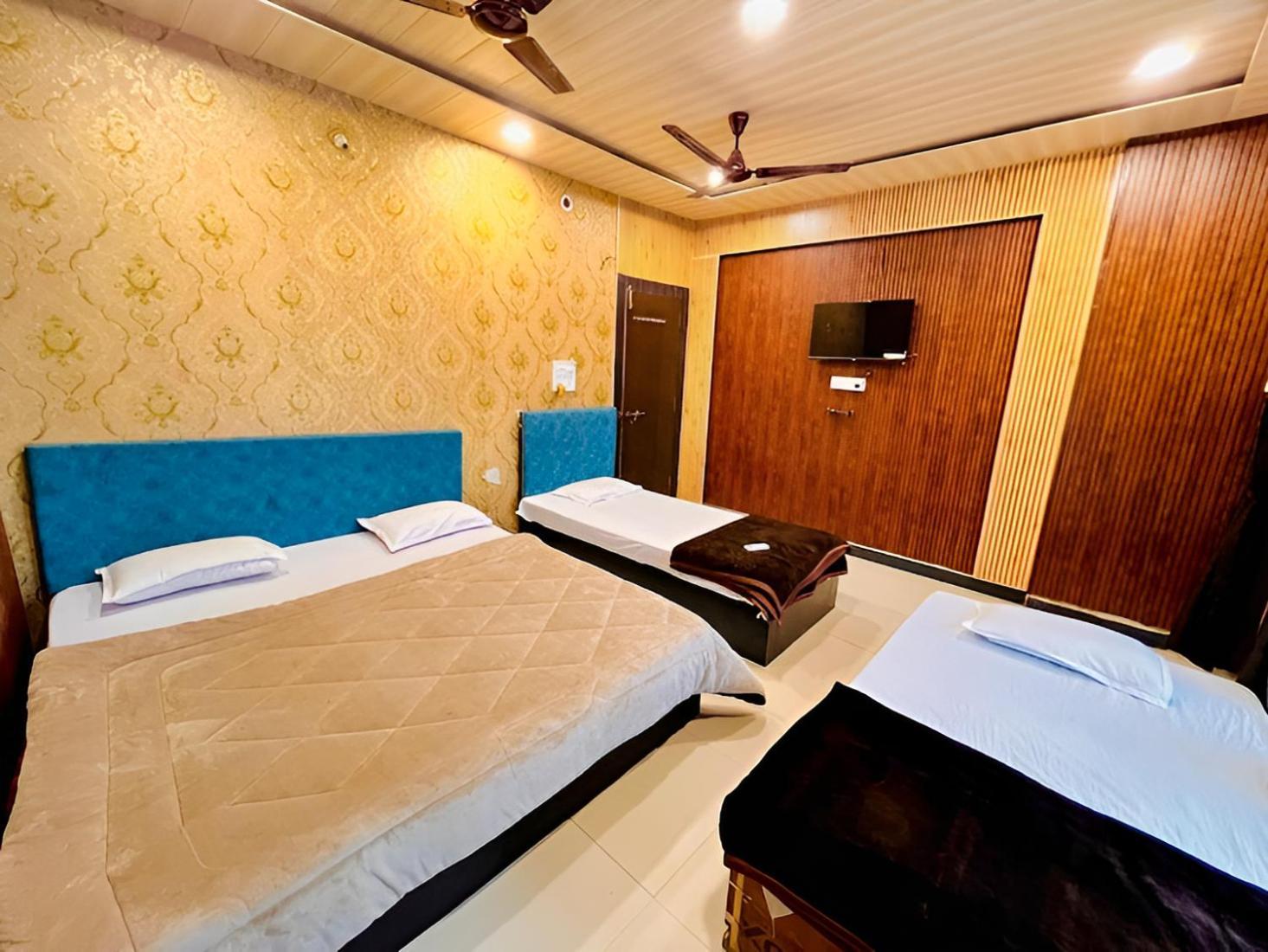 Pallav Guest House ウッジャイン エクステリア 写真