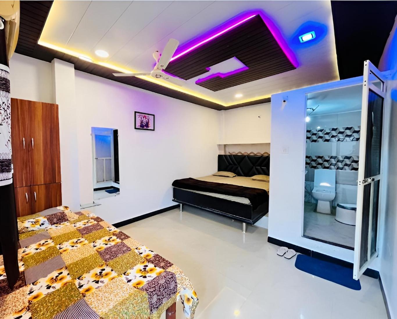 Pallav Guest House ウッジャイン エクステリア 写真