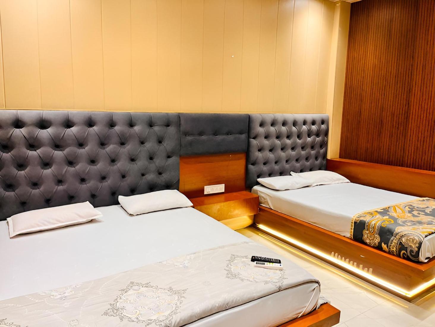 Pallav Guest House ウッジャイン エクステリア 写真